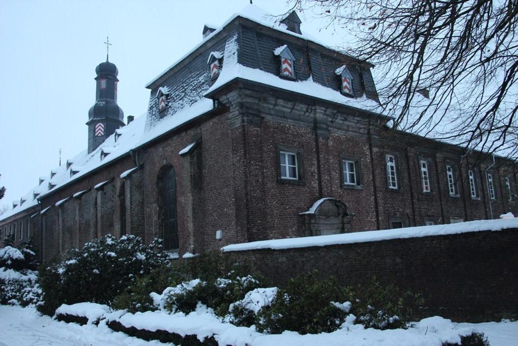 Guest house Nikolauskloster Juchen